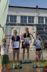 Чемпіонат України серед юнаків та дівчат 2011–2012 рр.н.